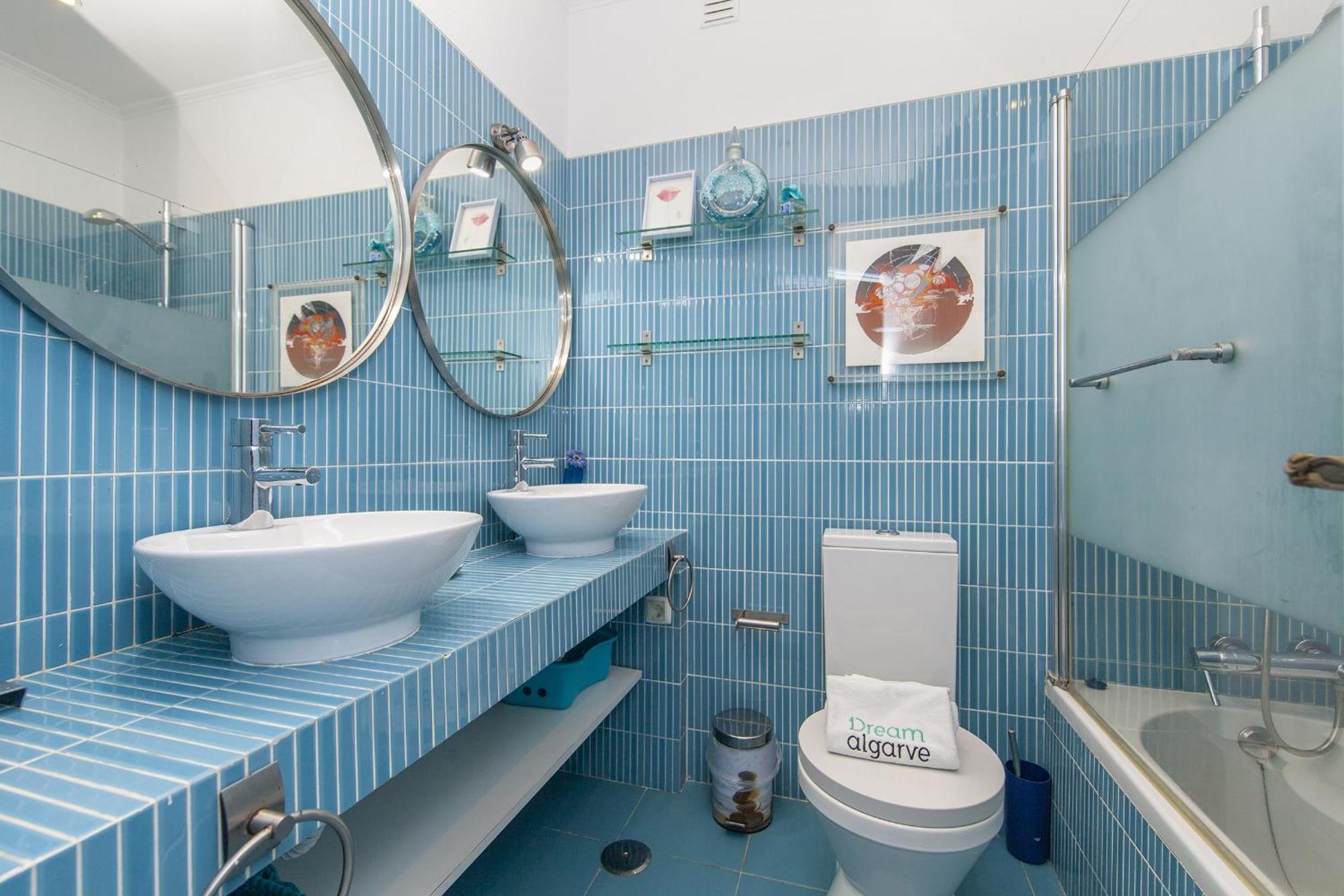 C22 - Beco Do Poco Beach Townhouse In Praia Da Luz Exterior photo