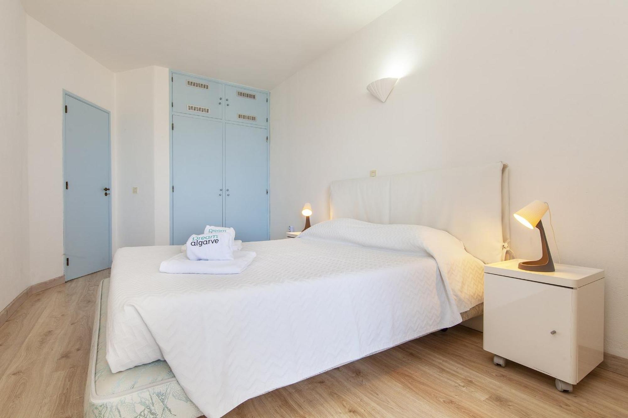 C22 - Beco Do Poco Beach Townhouse In Praia Da Luz Exterior photo